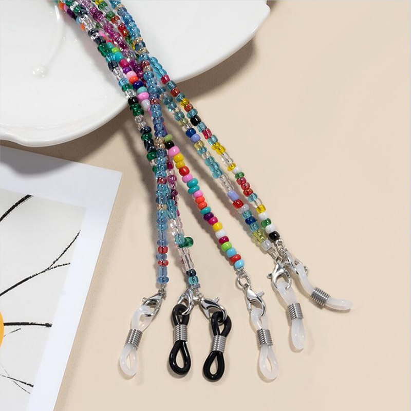 سلسلة نظارات ملونة من خرز الأر - مراجعة Mask Chain Holder وسعره